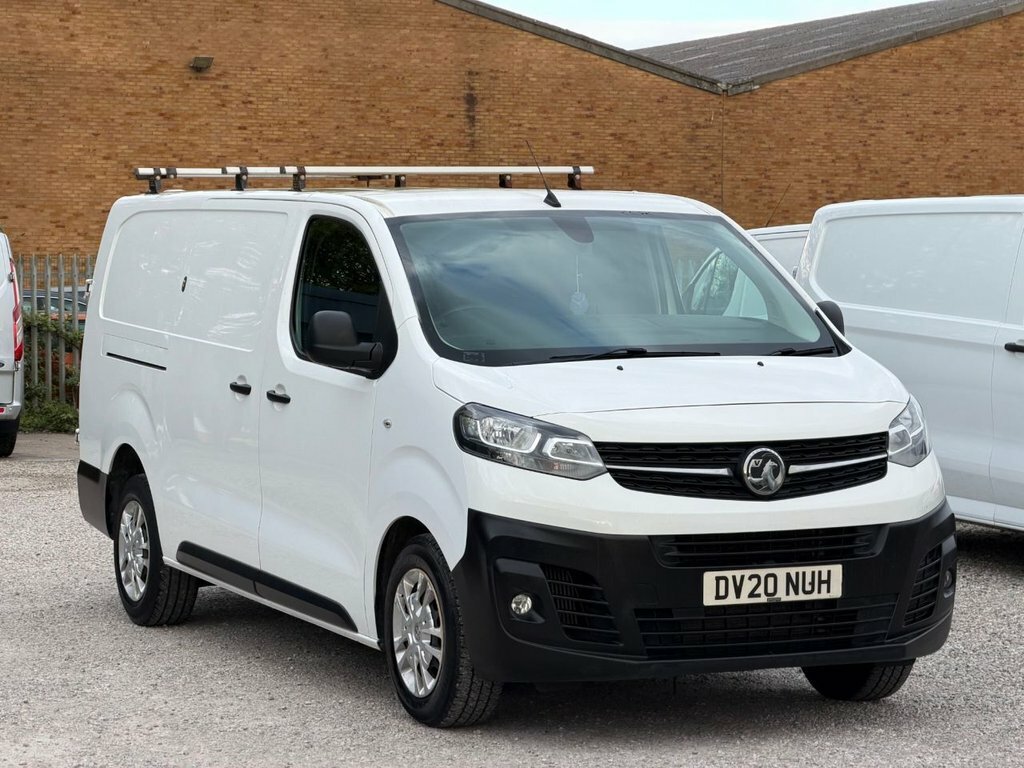 Vauxhall Vivaro 2L Dynamic 6Dr White