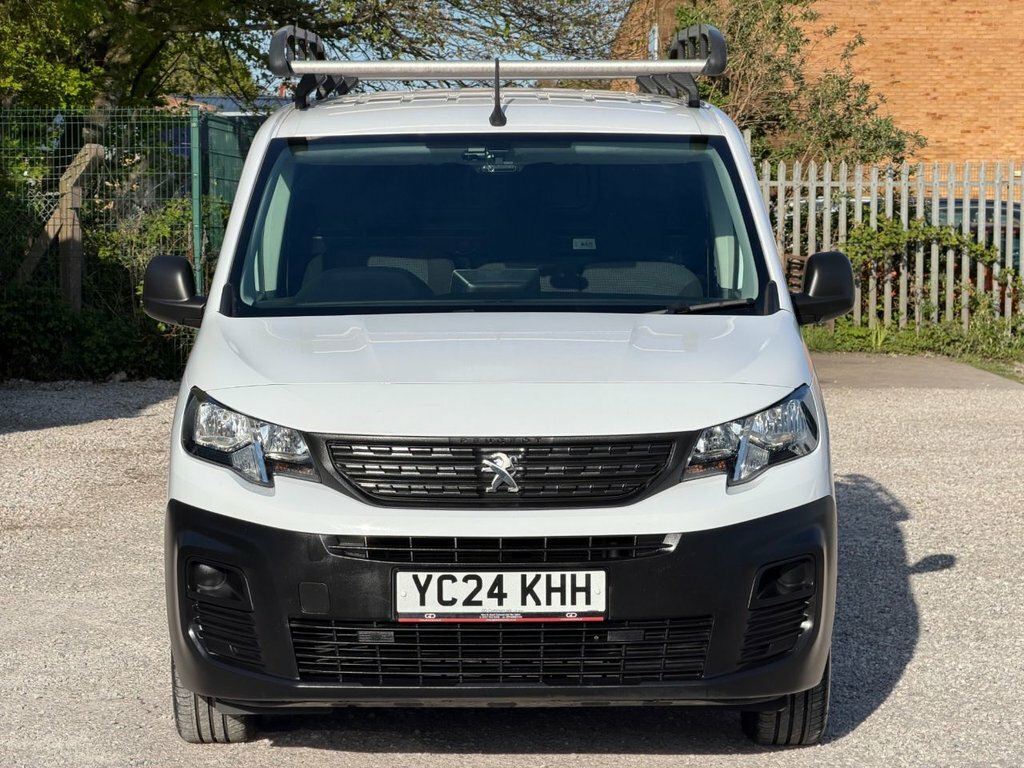 Peugeot Partner 1.5L Professional Premium YC24KHH White #2