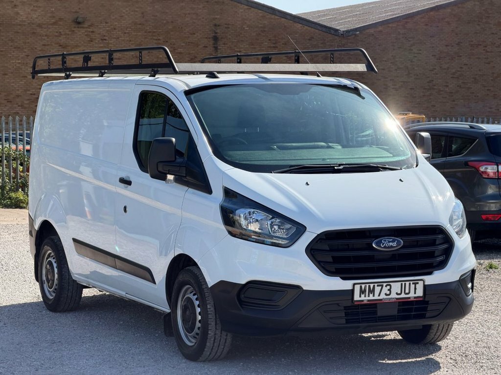 Ford Transit Custom 2L Leader White