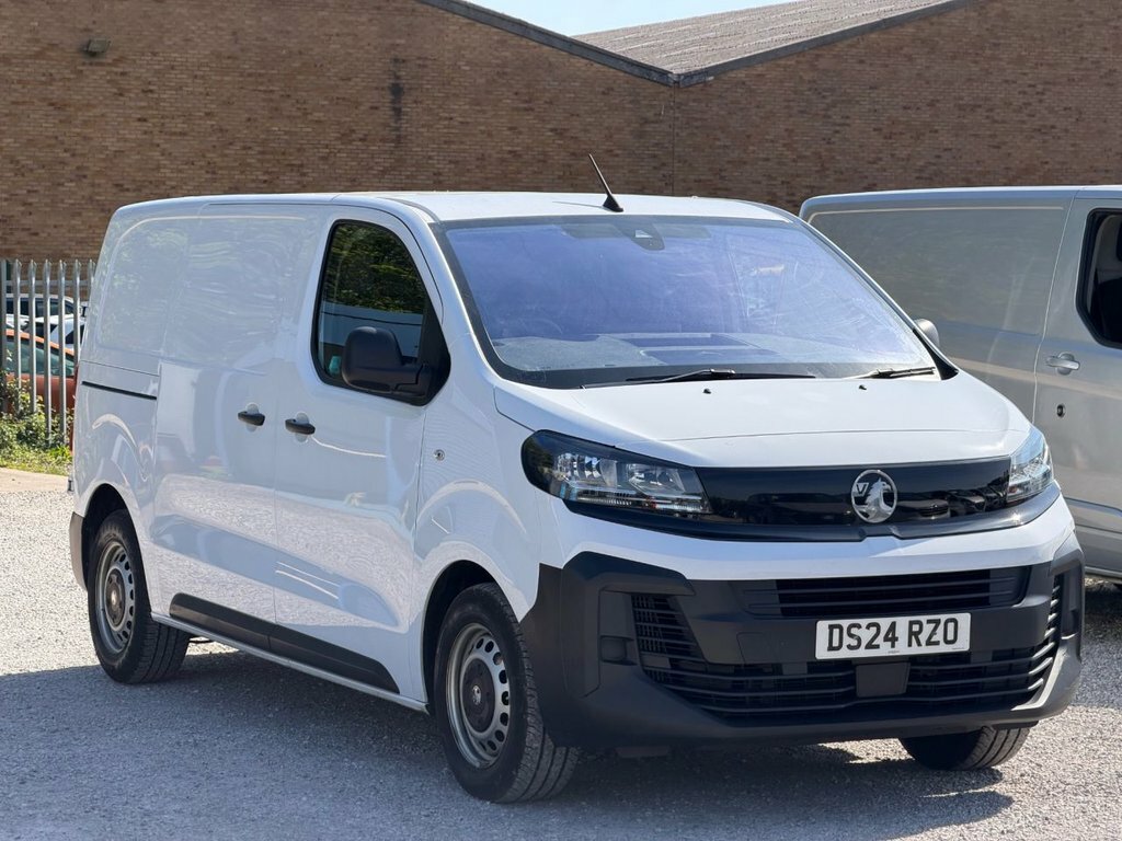 Vauxhall Vivaro 1.5L Prime 6Dr White