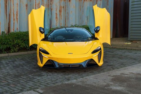 McLaren Artura Coupe Yellow #5