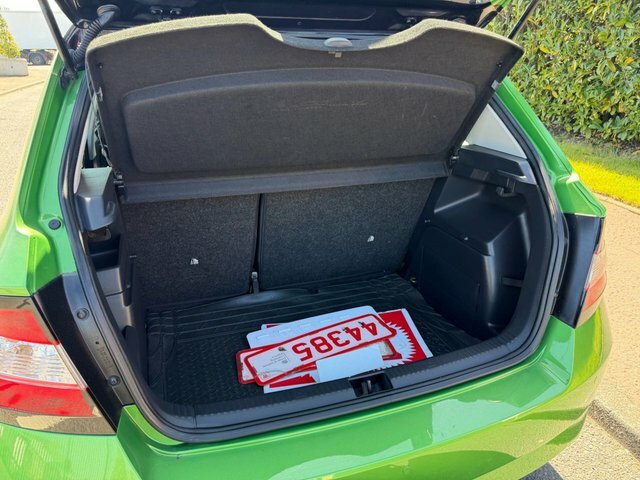 Skoda Fabia Tsi Colour Edition Hatchback DF67ZFO Green #6