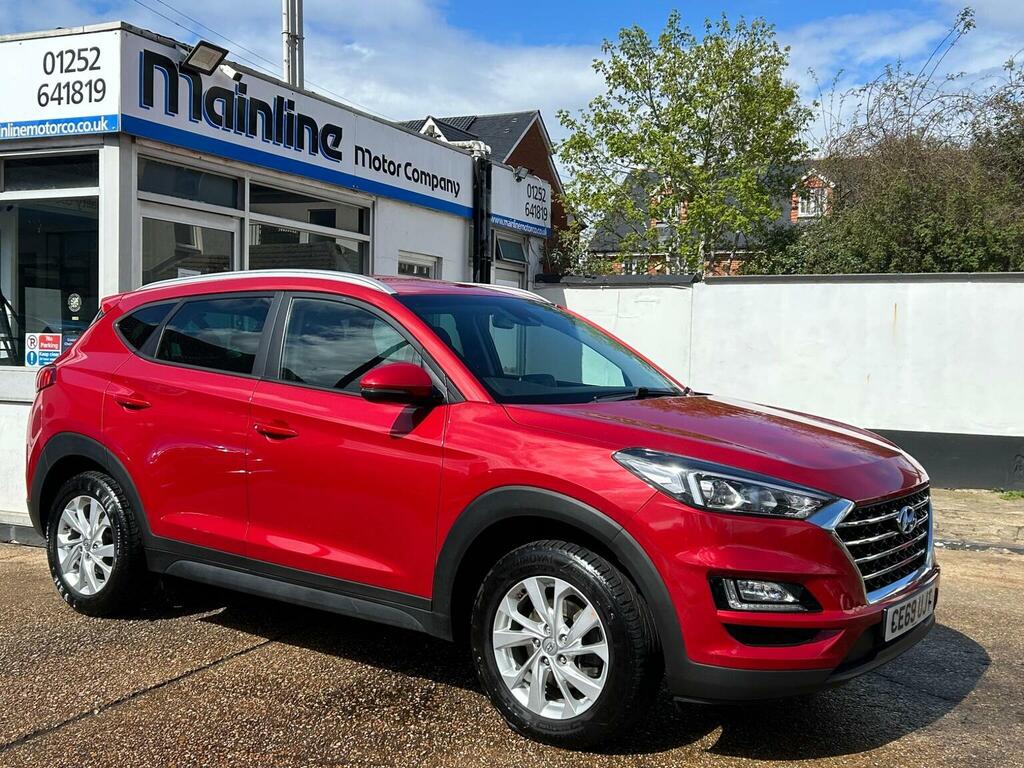 Hyundai Tucson Suv 1.6 Gdi Se Nav Euro 6 Ss 201969 Red
