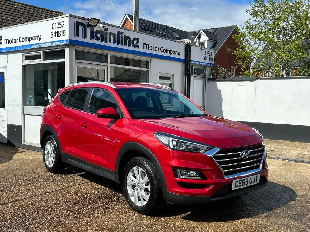 Hyundai Tucson Suv 1.6 Gdi Se Nav Euro 6 Ss 201969 CE69UJT Red #3