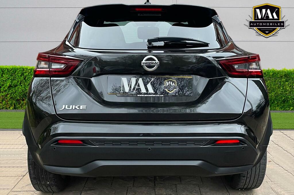 Nissan Juke Suv 1.0 Dig-t N-connecta Euro 6 Ss 202121 LT21UNN Black #5