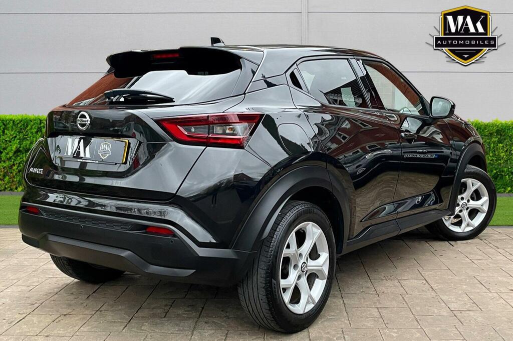Nissan Juke Suv 1.0 Dig-t N-connecta Euro 6 Ss 202121 LT21UNN Black #3