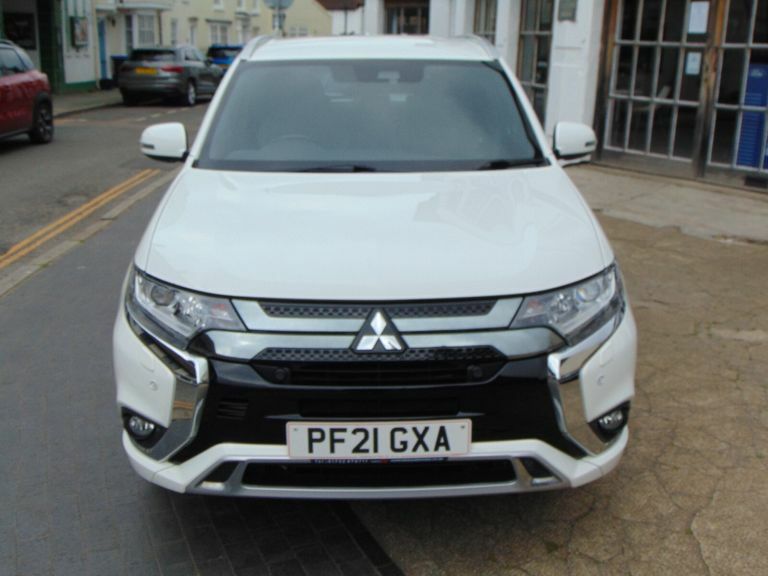 Mitsubishi Outlander 2.4 Phev Dynamic Safety PF21GXA White #6
