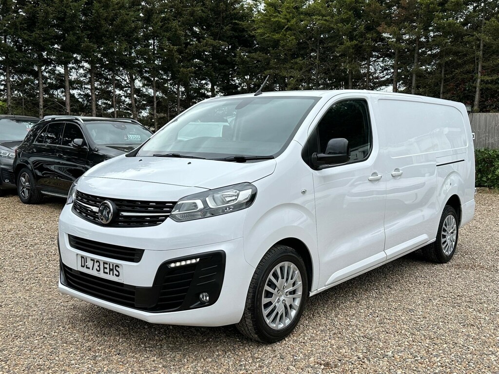 Vauxhall Vivaro 2.0 Turbo D 3100 Pro L2 H1 Euro 6 Ss 6Dr White