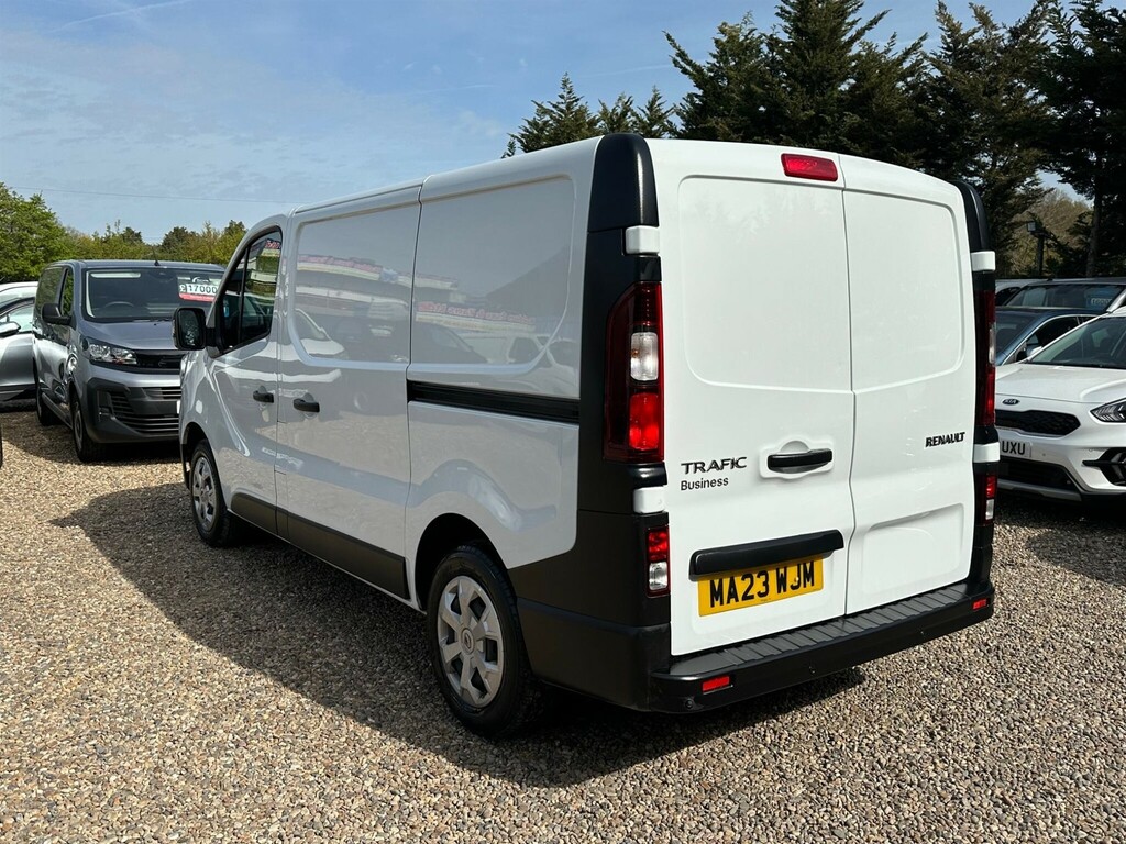 Renault Trafic 2.0 Dci Blue Sl28 Business L1 H1 Euro 6 Ss MA23WJM White #3