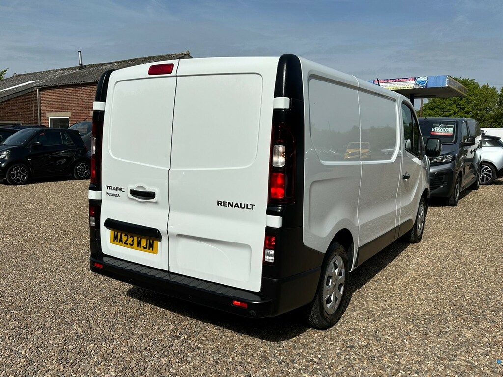 Renault Trafic 2.0 Dci Blue Sl28 Business L1 H1 Euro 6 Ss MA23WJM White #5