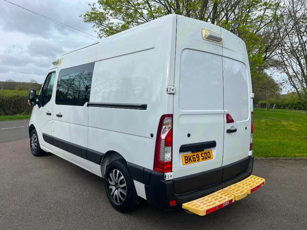 Vauxhall Movano Diesel BK69SDO White #3