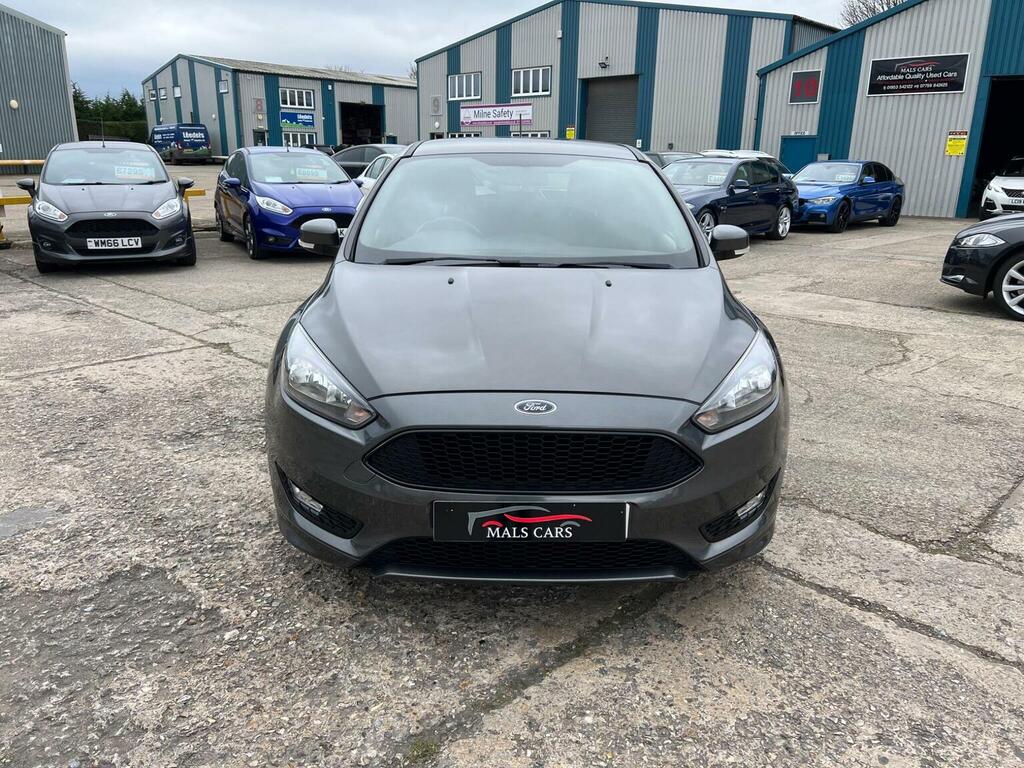 Ford Focus Hatchback 1.0T Ecoboost St-line Euro 6 Ss BK67UHT Grey #3