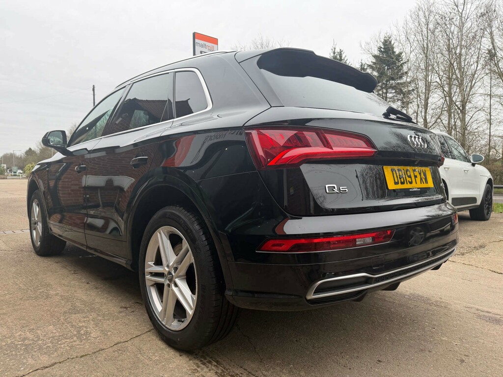 Audi Q5 S Line 45 Tfsi Quattro 4Wd DB19FXW Black #3