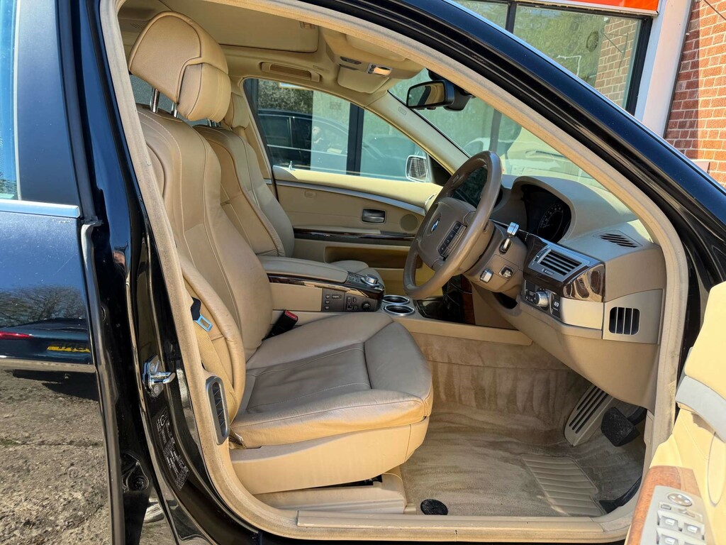 BMW 7 Series Auto Black #2