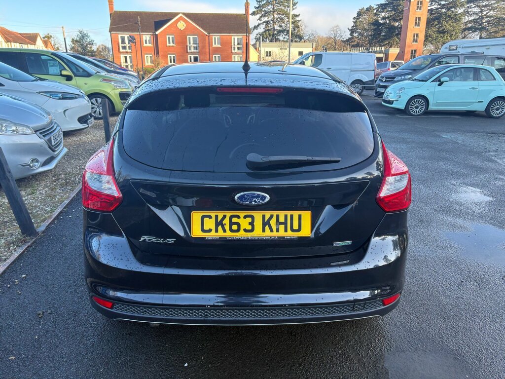 Ford Focus 1.0T Ecoboost Zetec Hatchback Eu CK63KHU Black #3