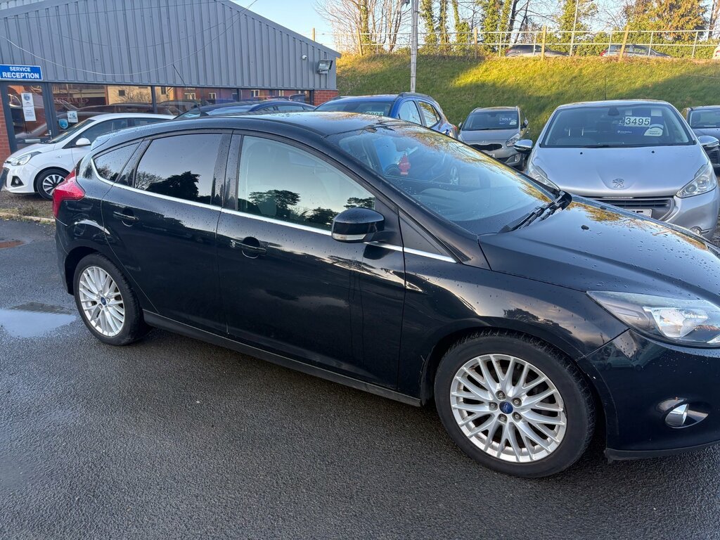 Ford Focus 1.0T Ecoboost Zetec Hatchback Eu CK63KHU Black #2
