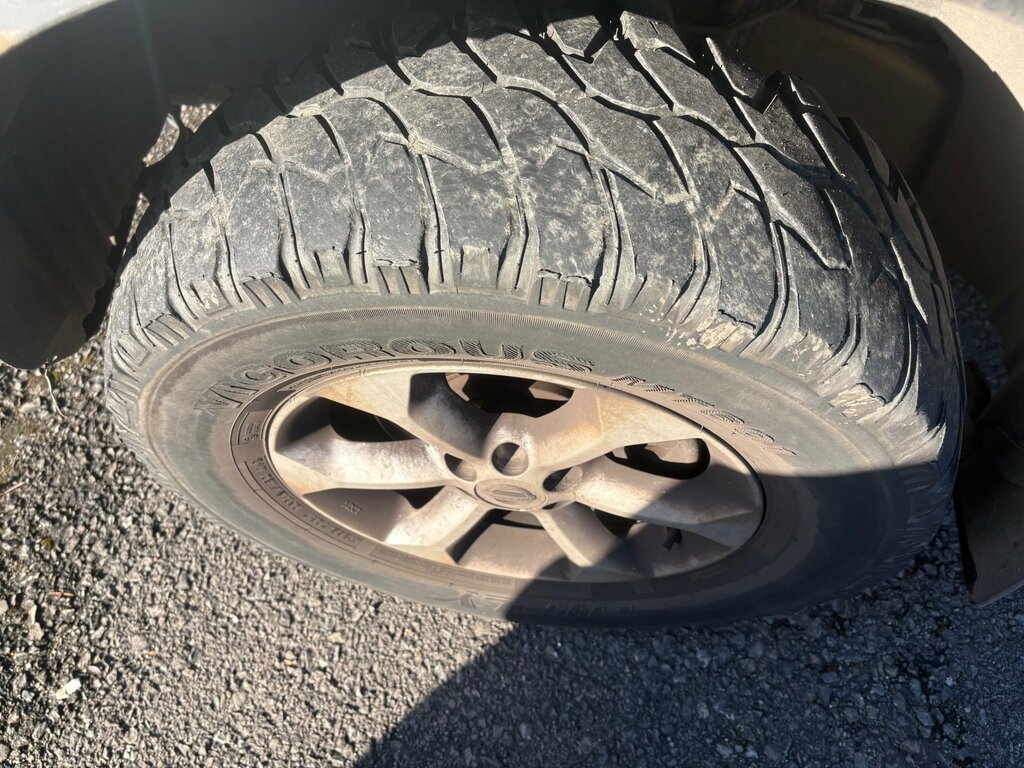 Nissan Navara D22 Black #7