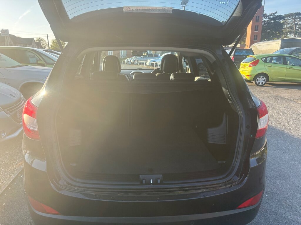 Hyundai Ix35 1.7 Crdi Se Suv Euro 5 Ss 11 EA64VMP Black #5