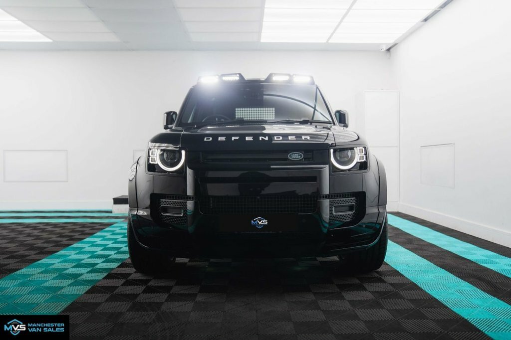 Land Rover Defender 90 3L X-dynamic Hse PX25WJN Black #2