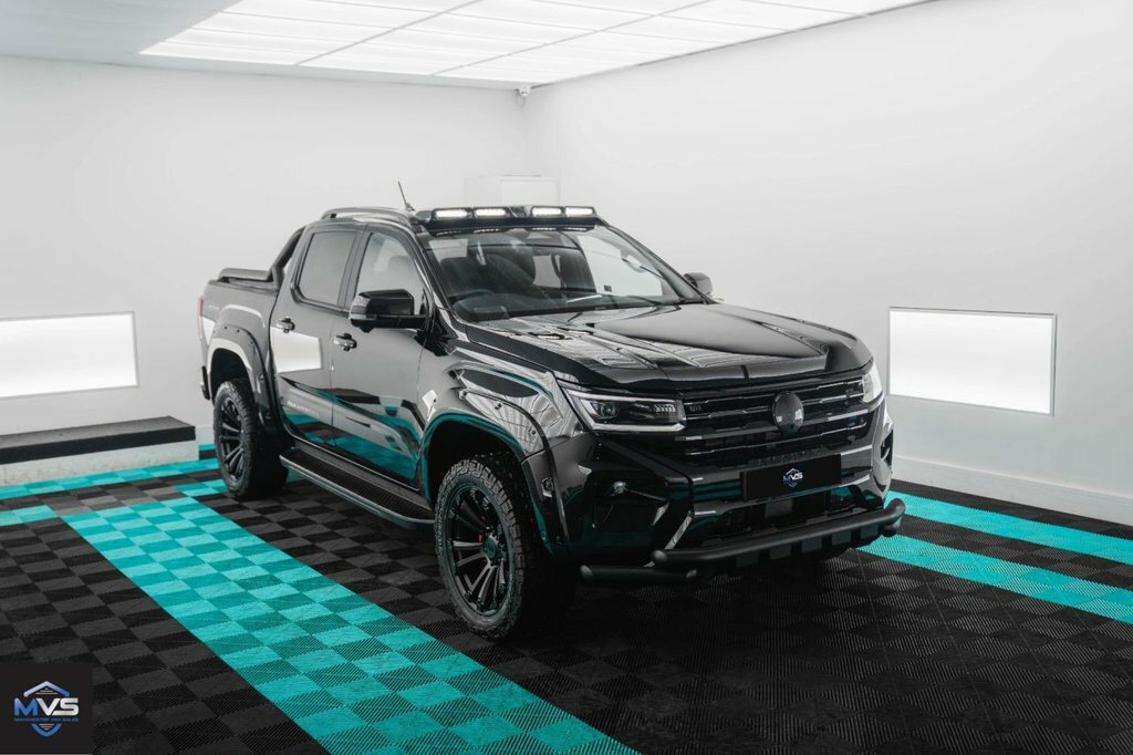 Volkswagen Amarok Pickup Black
