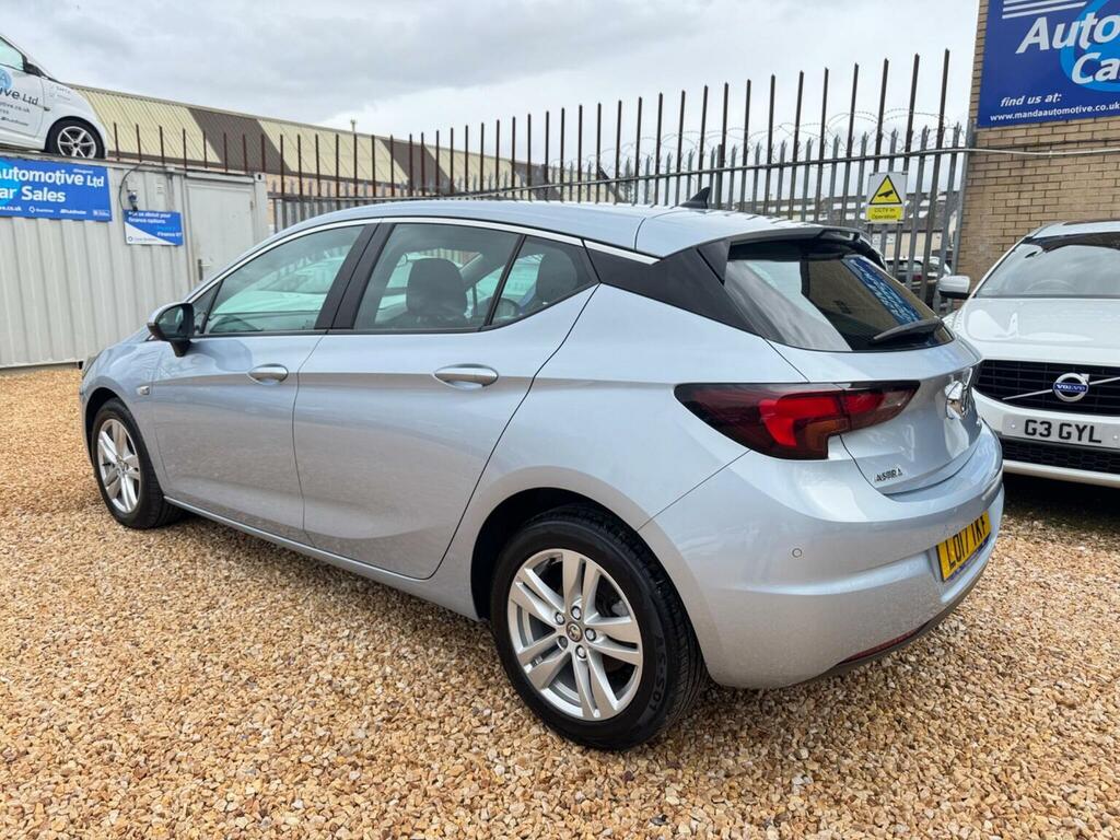 Vauxhall Astra Hatchback 1.6 Cdti Ecoflex Tech Line Euro 6 Ss LO17TKY Silver #3