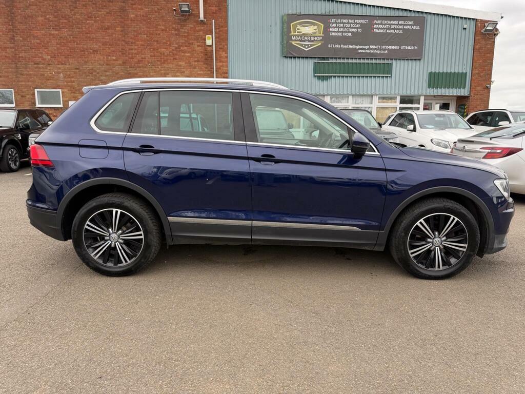 Volkswagen Tiguan 2.0 Tdi Bluemotion Tech Se Navigation 4Motion Euro EJ66OEZ Blue #5