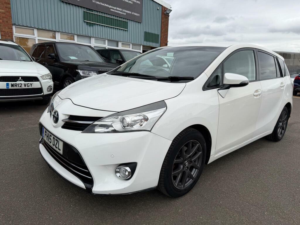 Toyota Verso 1.8 V-matic Trend Multidrive S Euro 6 White #2