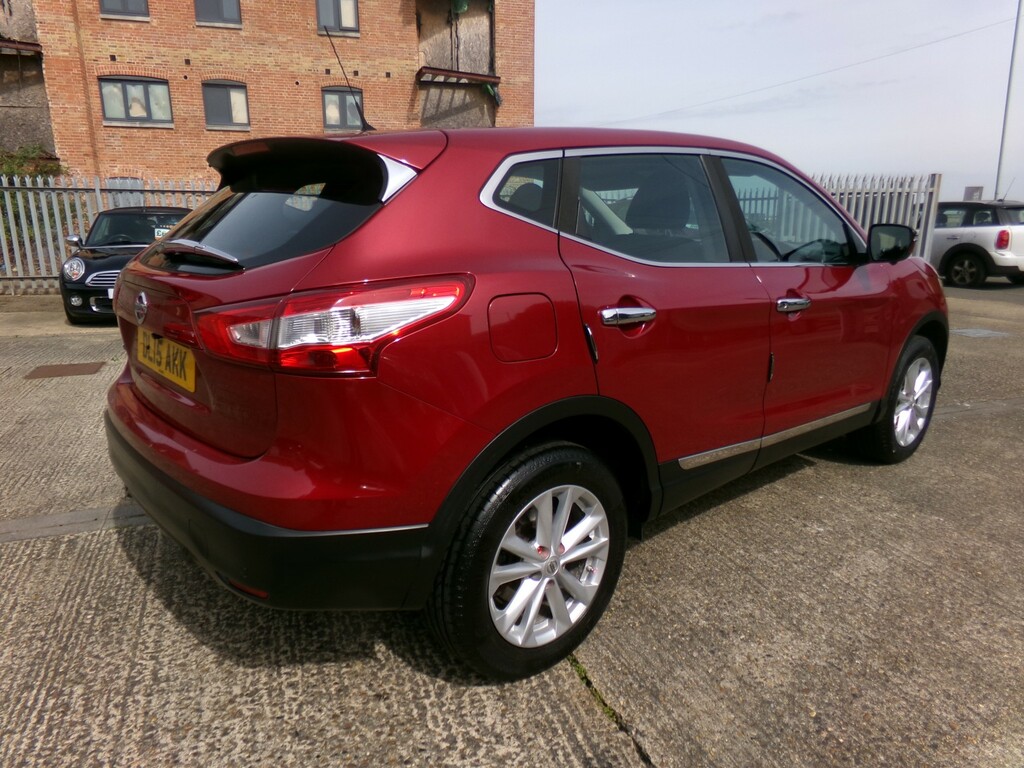 Nissan Qashqai Suv 1.2 Dig-t Acenta 2015 DL15AKK Red #4