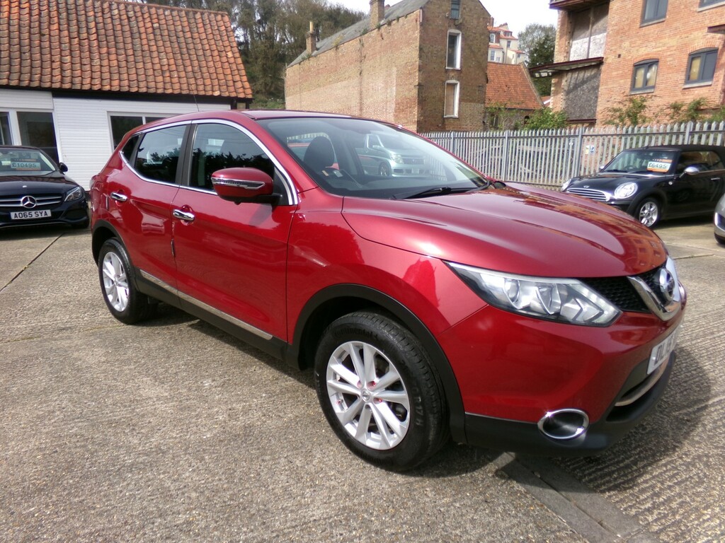 Nissan Qashqai Suv 1.2 Dig-t Acenta 2015 DL15AKK Red #2