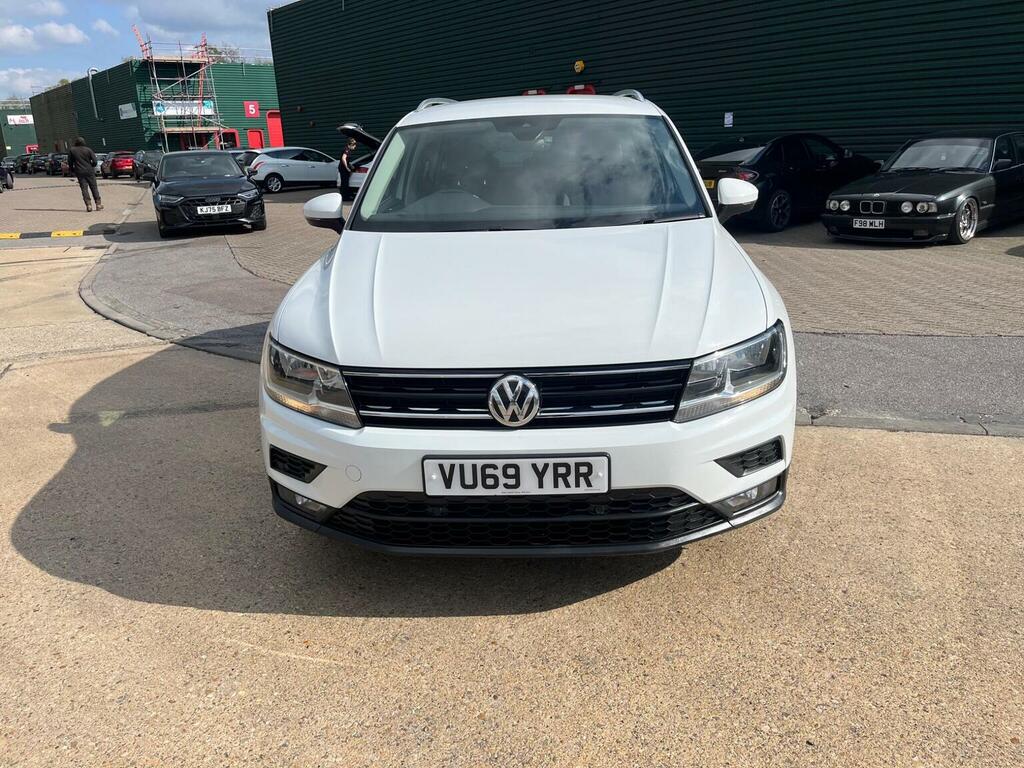 Volkswagen Tiguan Suv 2.0 Tdi Match Euro 6 Ss 201969 VU69YRR White #2