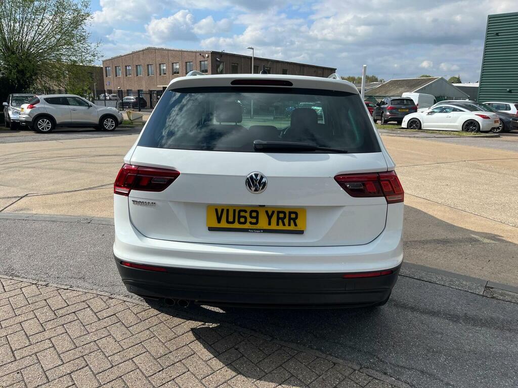Volkswagen Tiguan Suv 2.0 Tdi Match Euro 6 Ss 201969 VU69YRR White #5
