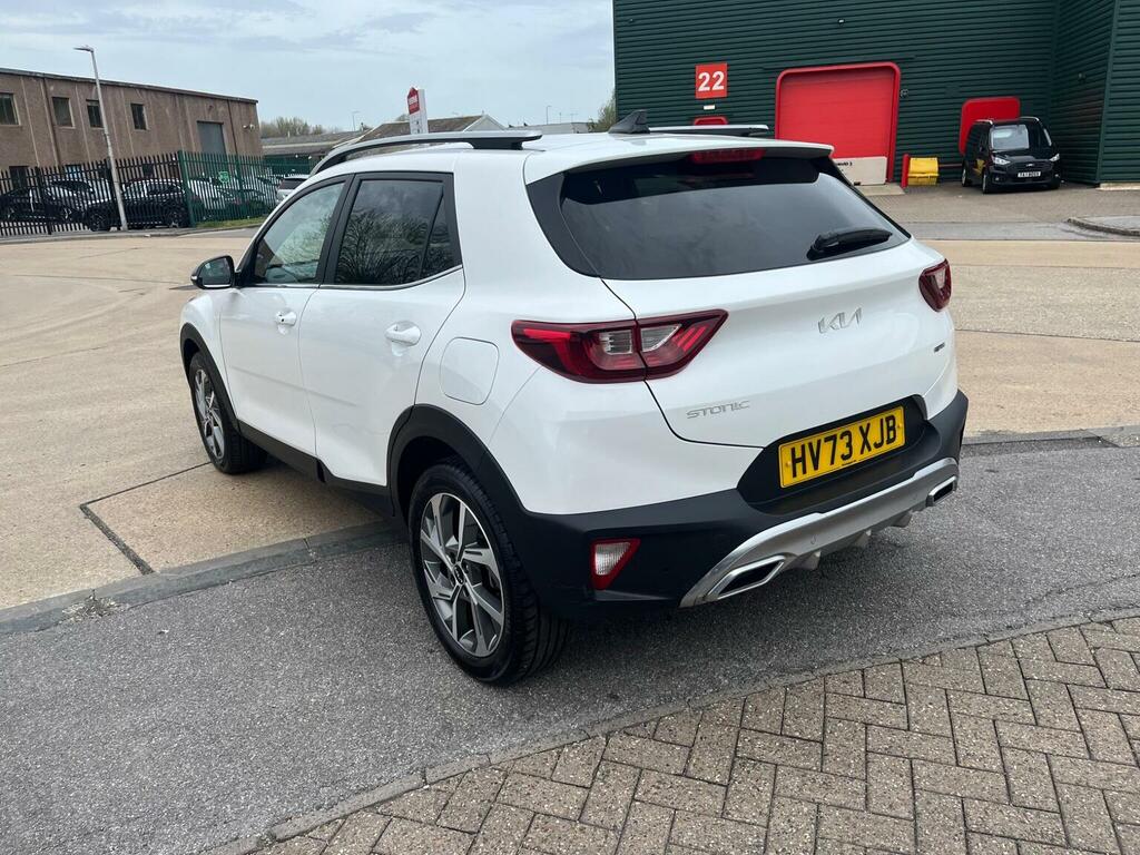 Kia Stonic Suv 1.0 T-gdi Mhev Gt-line S Dct Euro 6 Ss HV73XJB White #4
