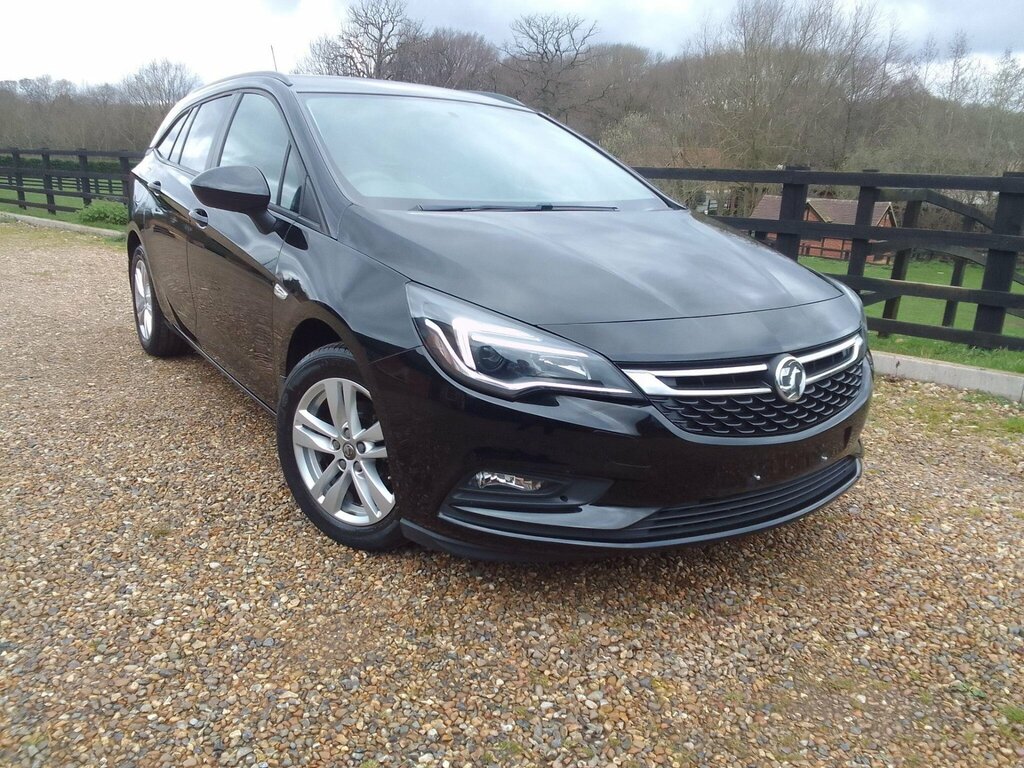 Vauxhall Astra 1.6 Cdti Ecotec Blueinjection Design Sports Tourer RY18YMA #4