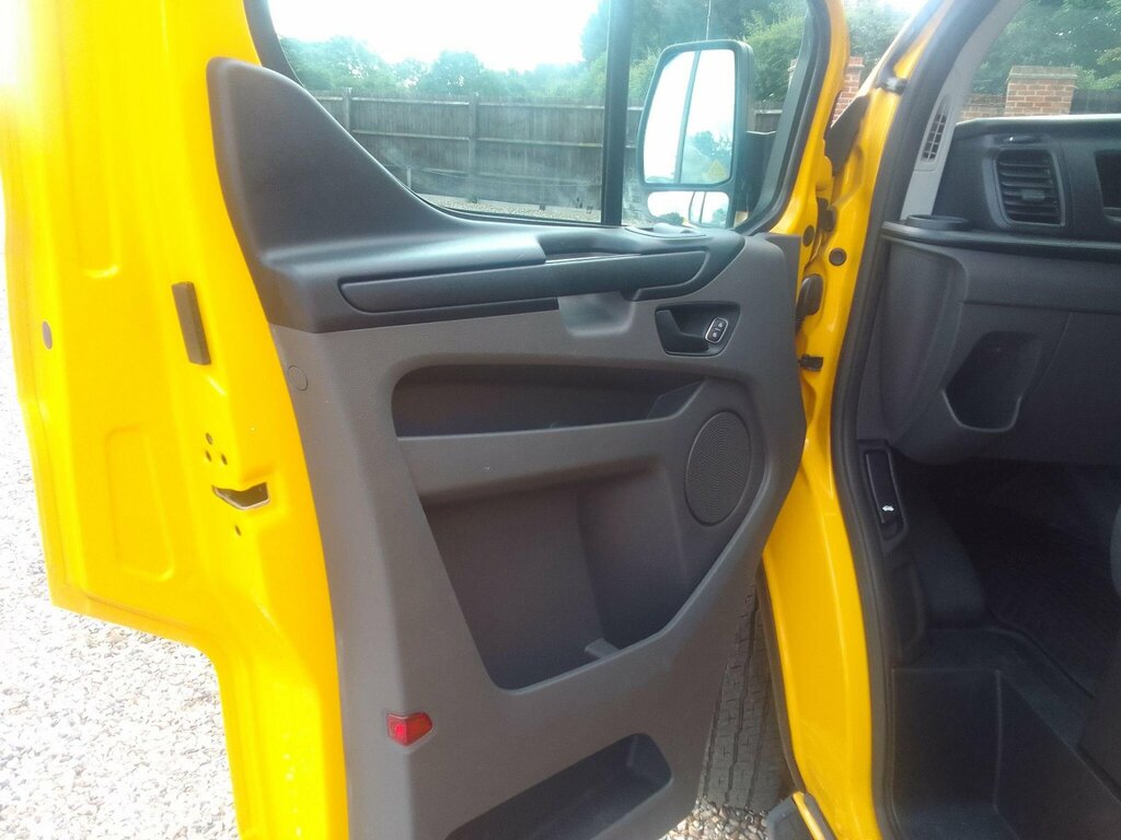 Ford Transit Custom 2.0 340 Ecoblue Leader Panel Van LB70EZH Yellow #5