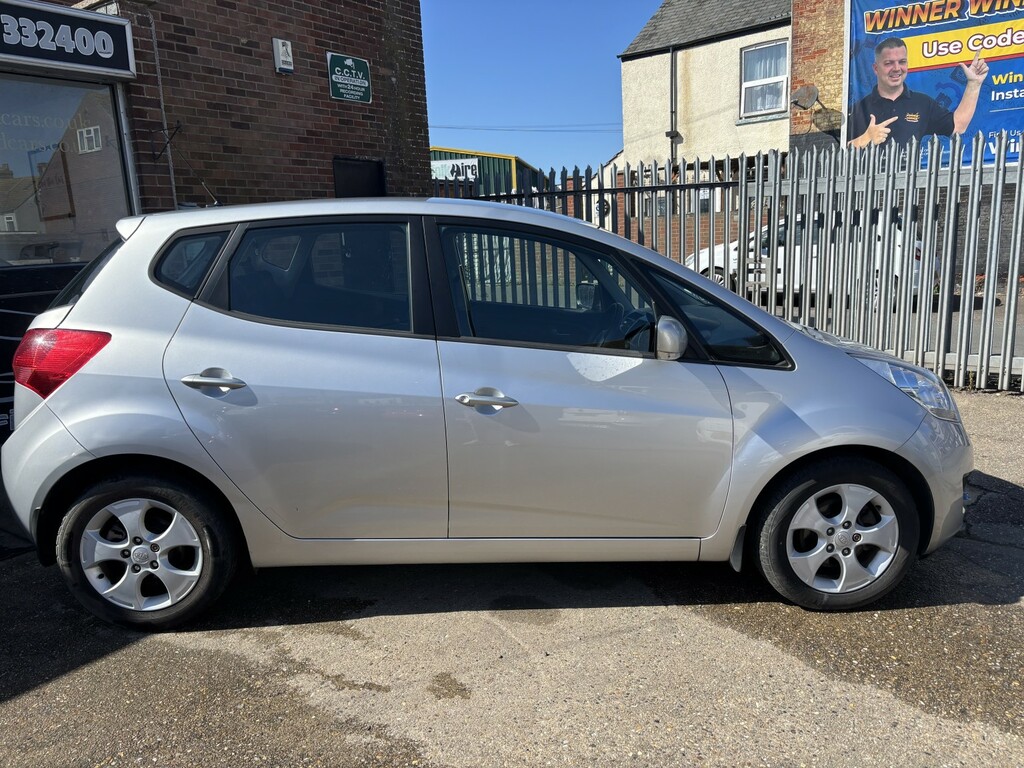 Kia Venga Mpv 1.6 2 2013 Silver #4