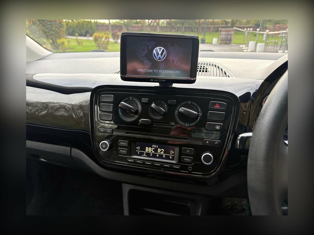 Volkswagen Up 1.0 Move Up Hatchback Euro 5 60 SD63WKF Black #6