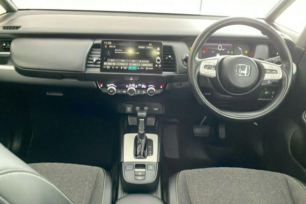Honda Jazz 1.5 H I Mmd Ex Hatchback Hybrid Ecvt LM70VMG White #4