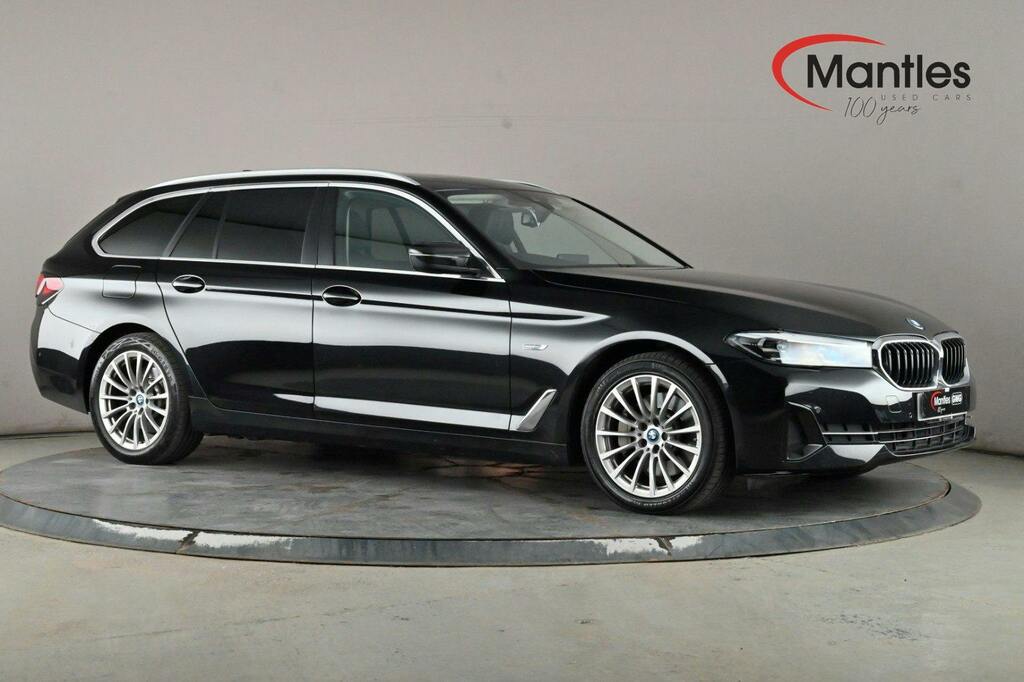BMW 5 Series 2.0 530E 12Kwh Se Touring Plug In Hybri Black