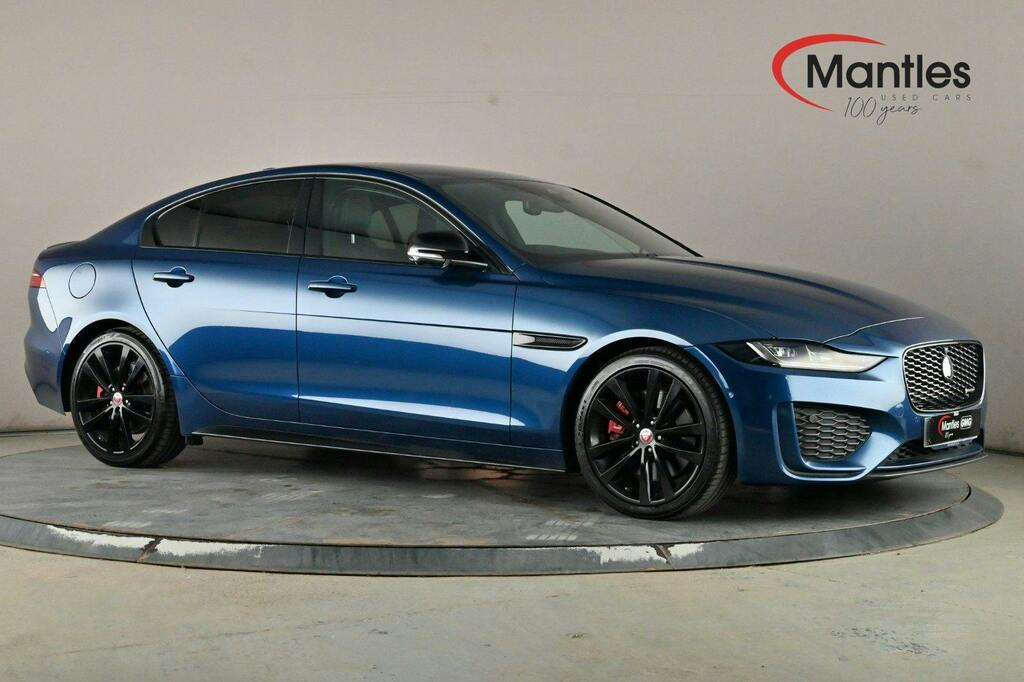 Jaguar XE 2.0 D200 Mhev R Dynamic Black Saloon Au Blue