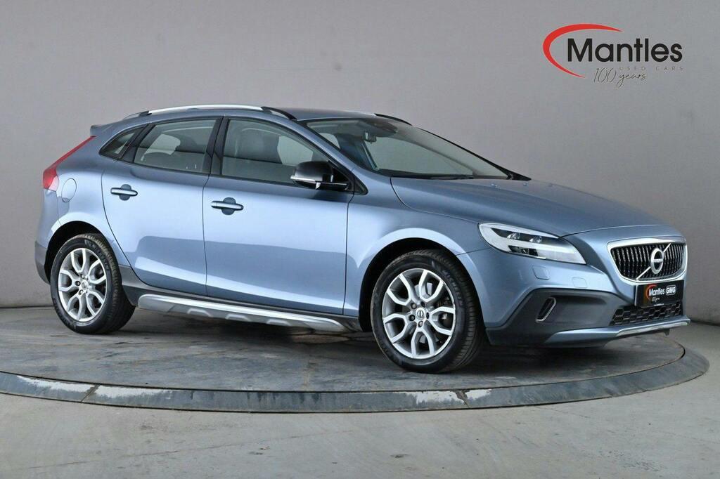 Volvo V40 Cross Country 1.5 T3 Pro Hatchback Ss Blue