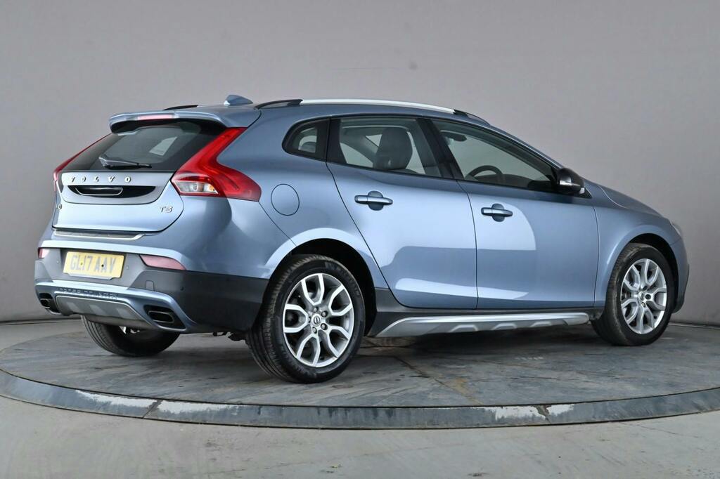 Volvo V40 Cross Country 1.5 T3 Pro Hatchback Ss GL17AAV Blue #6