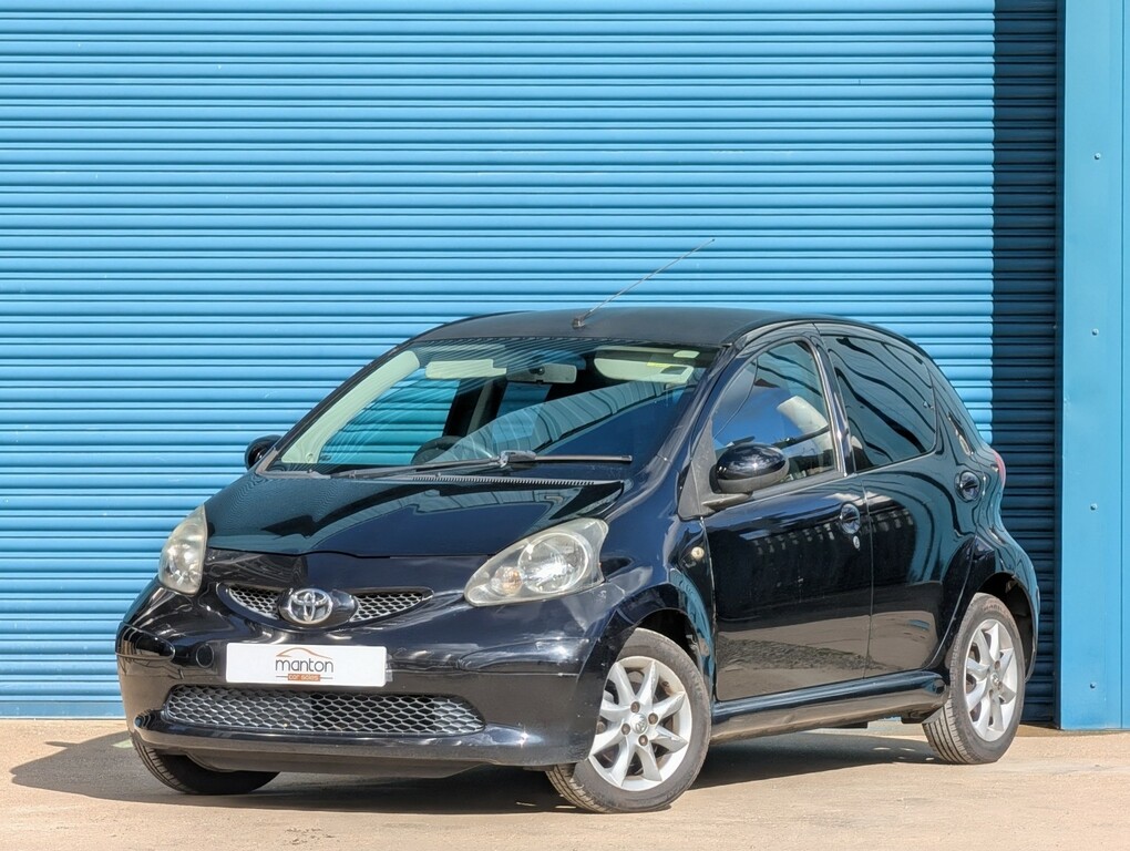 Toyota Aygo Hatchback Black #3