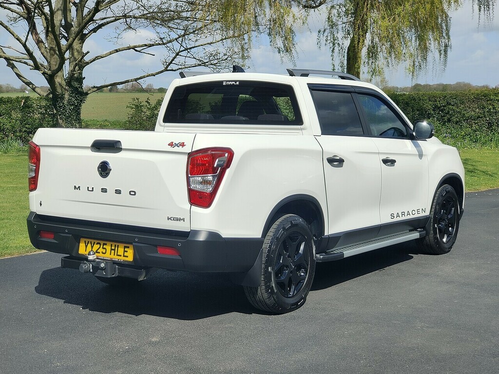 SsangYong Musso Saracen 2.2 YY25HLE White #2