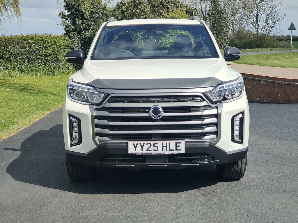 SsangYong Musso Saracen 2.2 YY25HLE White #6