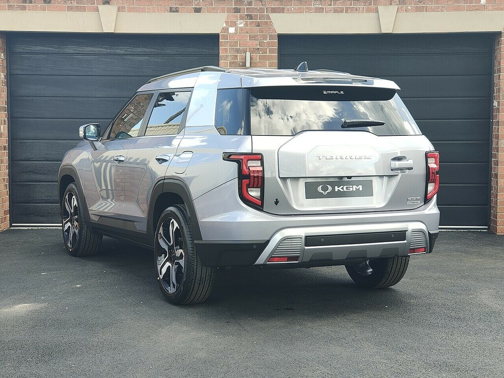 SsangYong Torres 3.5 Apr Finance 2 Service Pack Free 1500 Fdc Silver #4