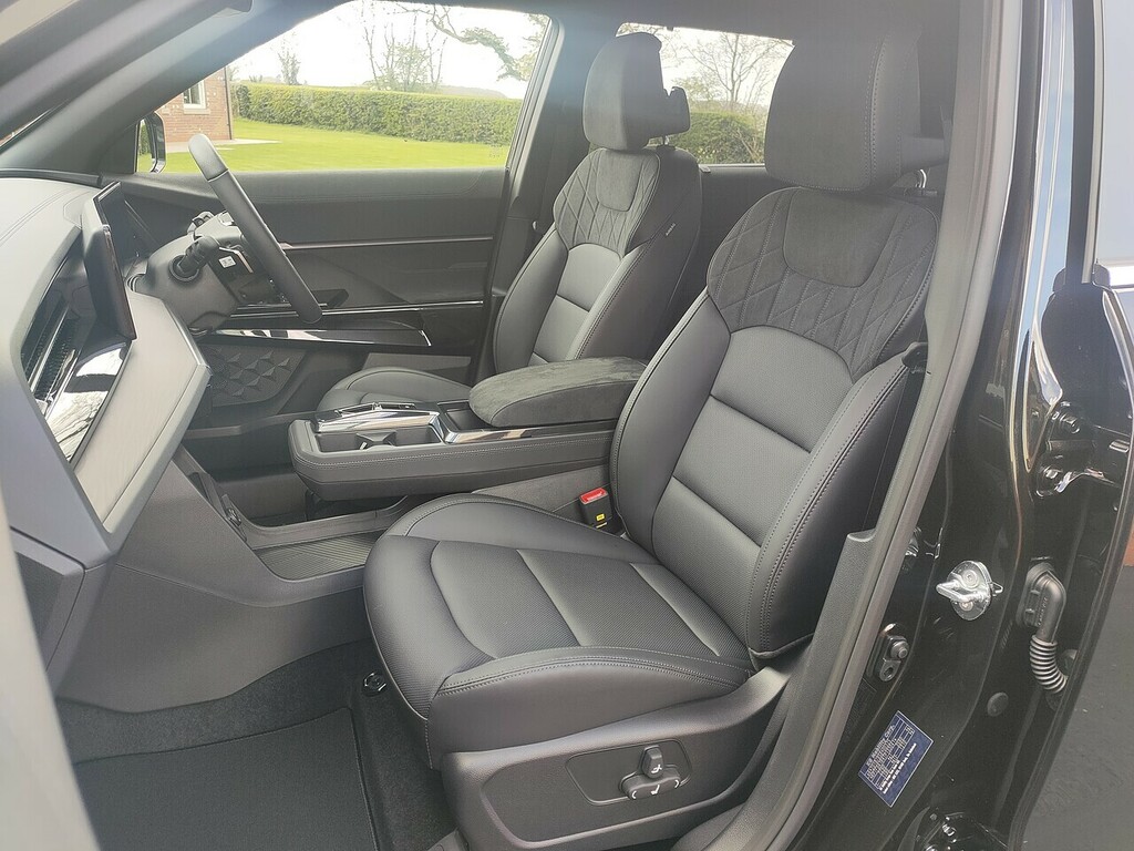 SsangYong Actyon K50 White #10