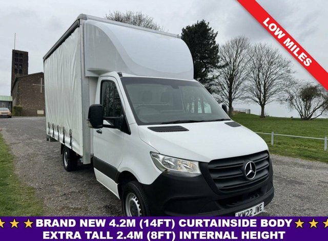 Mercedes-Benz Sprinter 2.0 315Cdi 3.5T. Lwb 4.2M X 2.4M Int. Height Curta White
