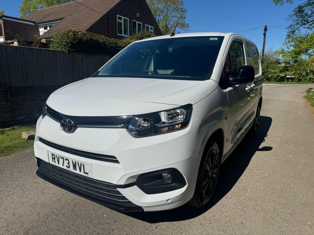 Toyota PROACE 1.5 Bluehdi Design Short Panel Van Swb Euro 6 