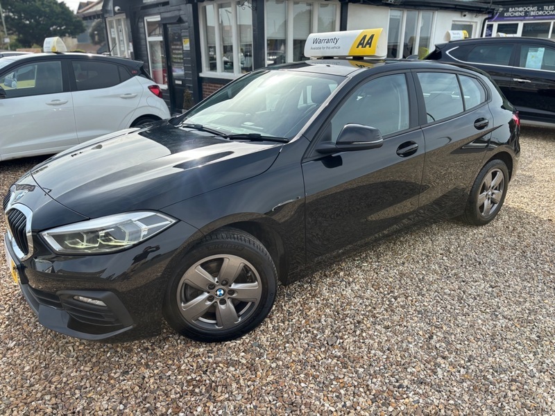 BMW 1 Series 1.5 116D Se Hatchback AP69CZO Black #3