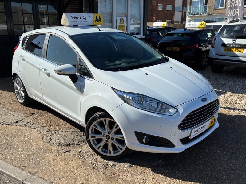 Ford Fiesta 1.0T Ecoboost Titanium Hatchback HJ66LSU White #2